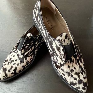 Anyi Lu “Amy” black/white loafer